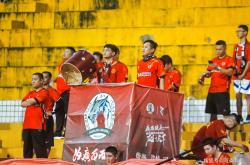 英雄联盟总决赛直播-球队主场氛围热烈，球迷助威声不断的简单介绍