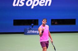 英雄联盟总决赛赛程-年终总决赛横扫美网，阿尔卡拉斯关键制胜