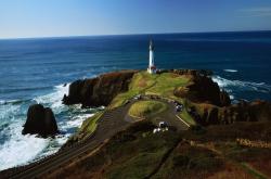 LOL赛事-蓝宝石与蓝玫瑰的碰撞，两个大陆的同一种足球心跳