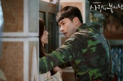 LOL决赛-双线奇迹夜，东决战神与哥斯达黎加踏平南非的平行史诗