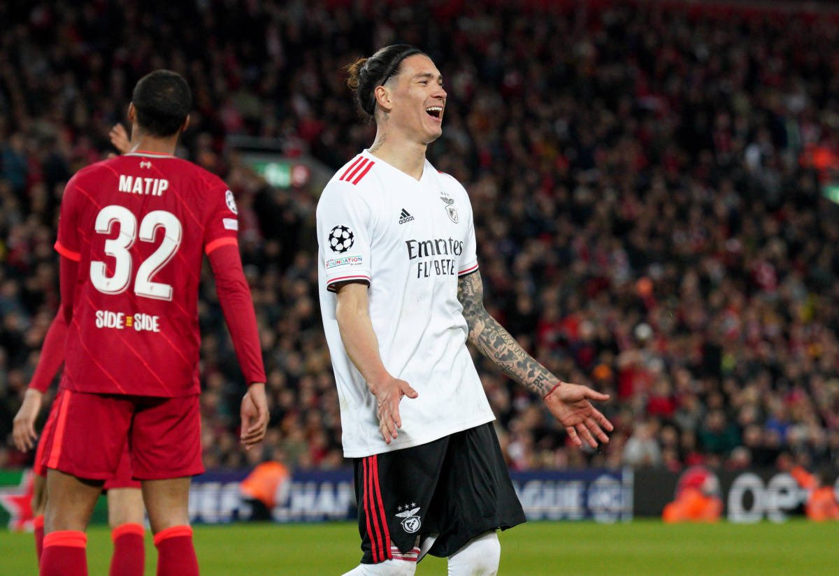 关于百万签约！利物浦队长延长合同的信息