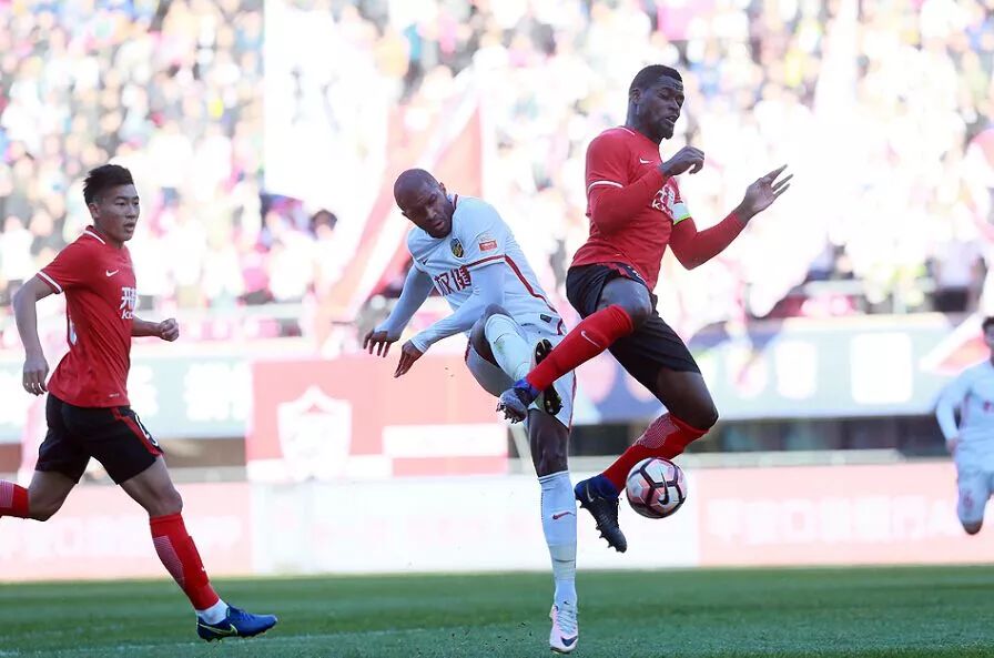 阿联酋力拼韩国重返亚冠舞台 阿联酋力拼韩国重返亚冠舞台