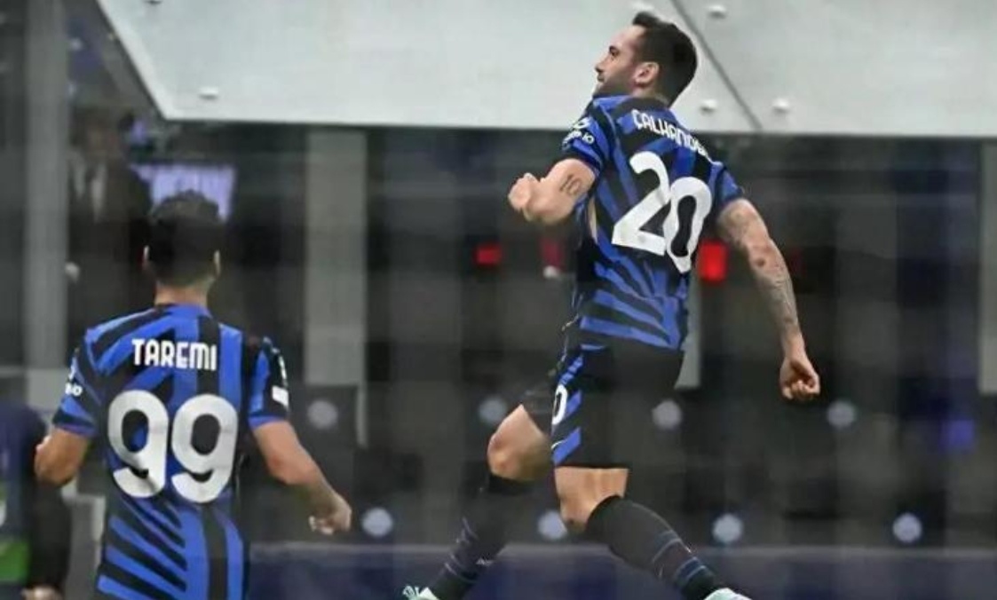 强队对决，胜负难分，球迷欢呼雀跃