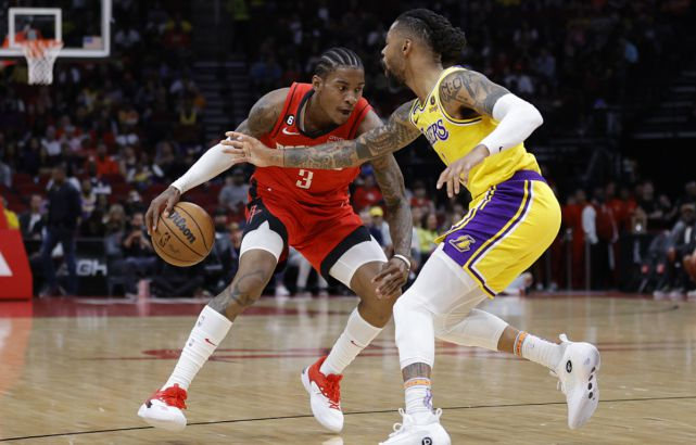 威廉姆斯逆转阿斯顿马丁，拉塞尔刷新纪录